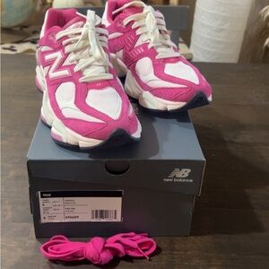 New Balance 9060 PINK/PINK